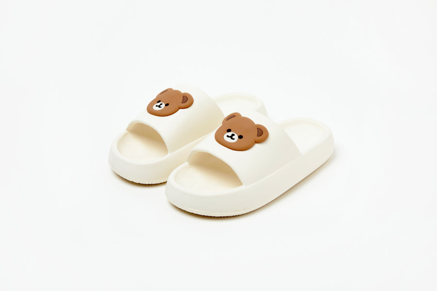 Pom Pom Slippers: Bear 245 (White)
