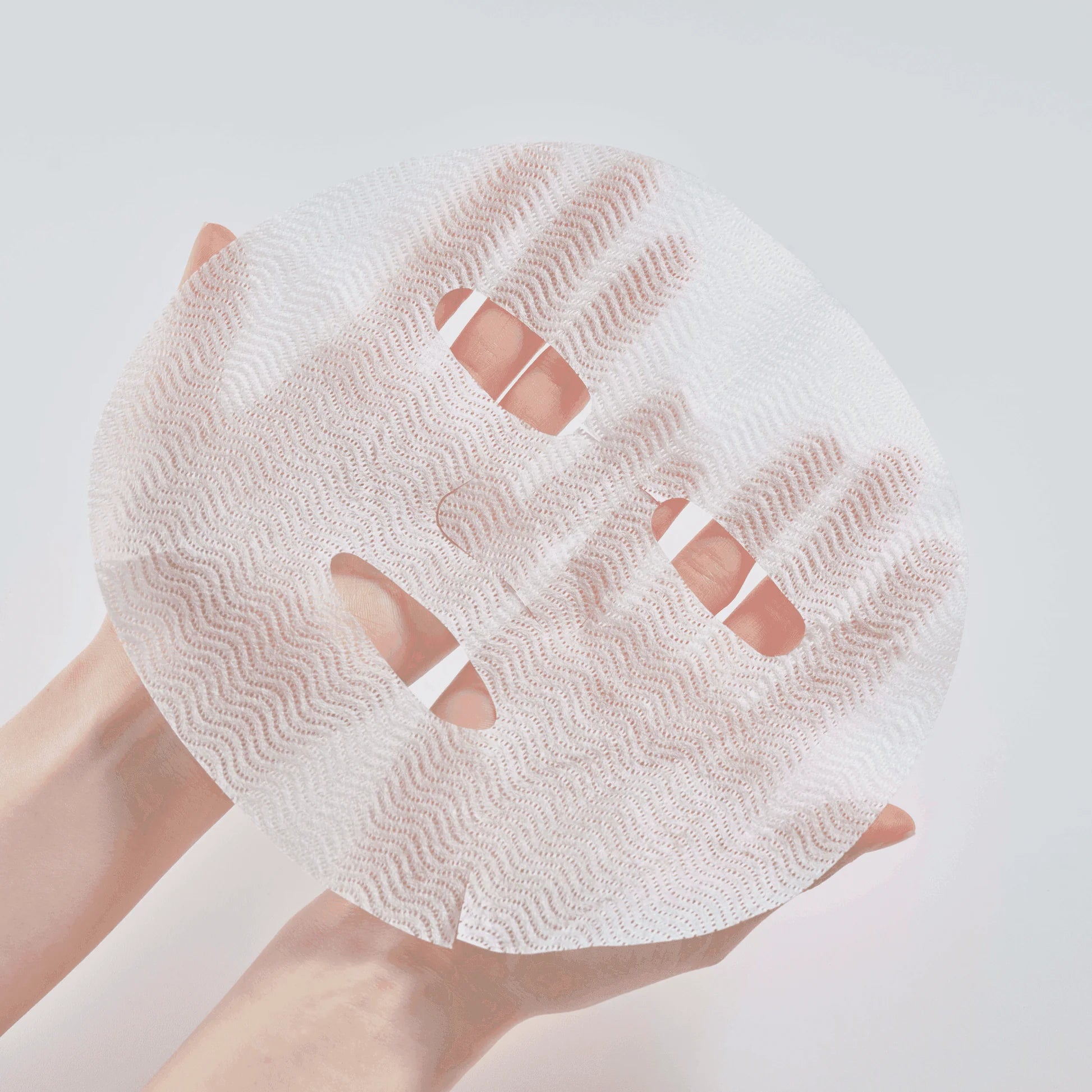 pine-calming-cica-sheet-mask-round-lab-4.webp