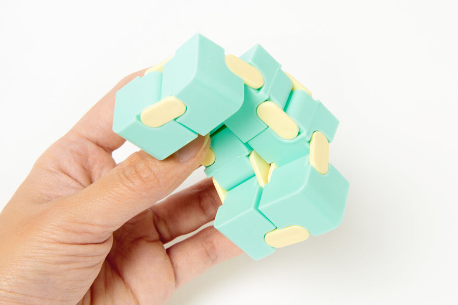 GAME INFINITY CUBE MINT
