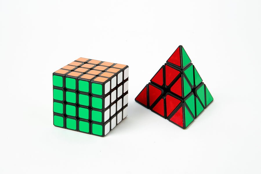CUBE 4X4 BLACK