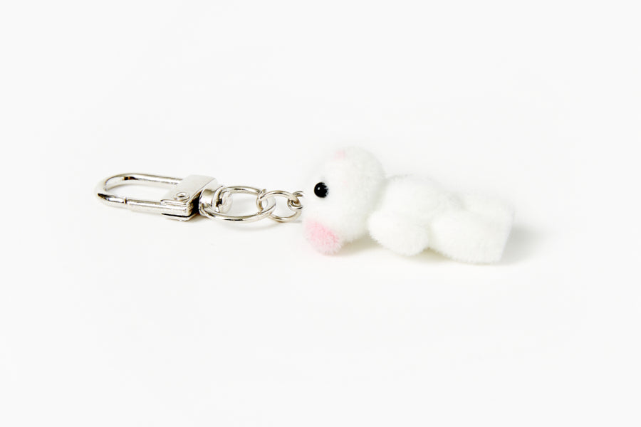 KEY RING FLOCKED WHITE PUPPY