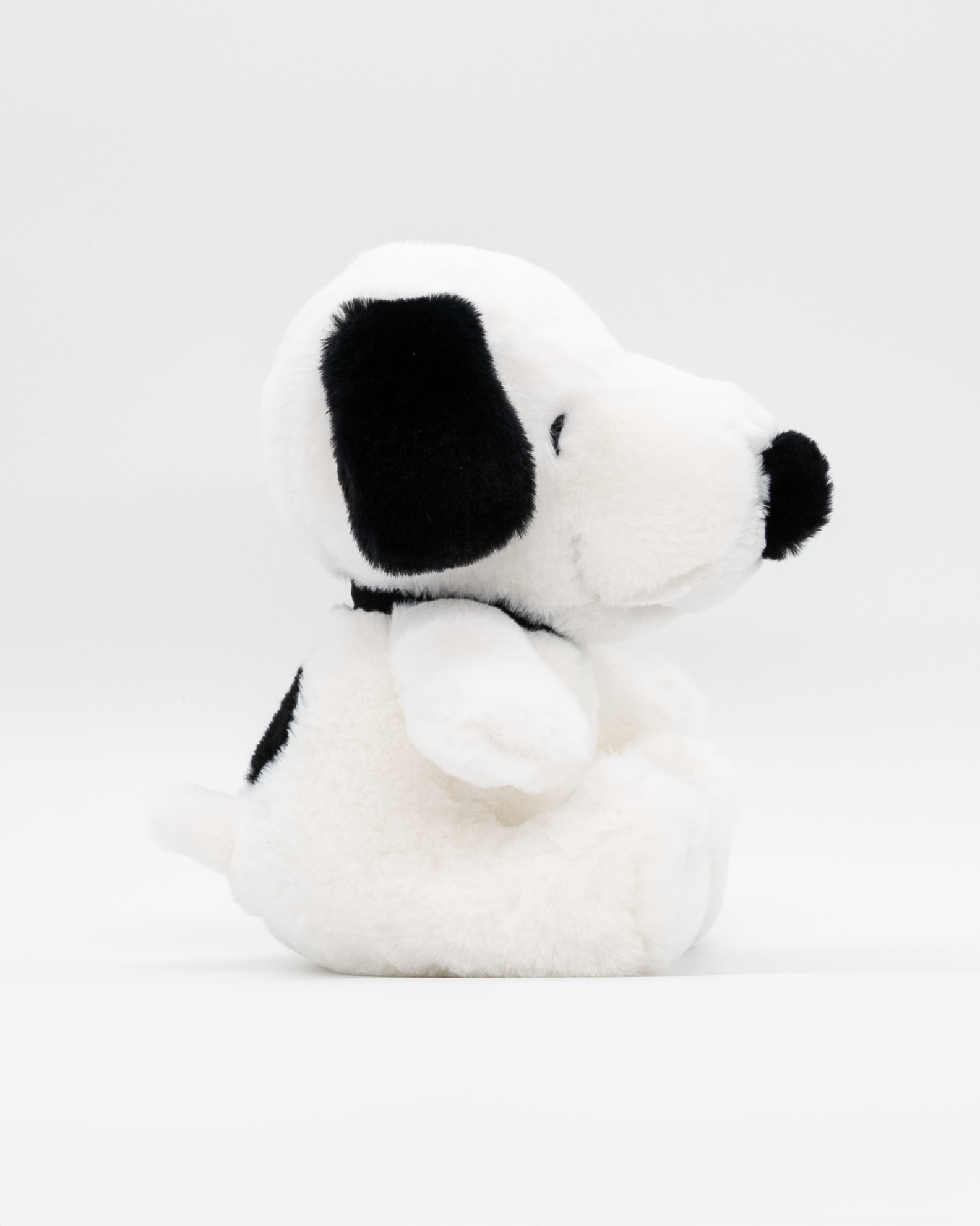 Plush Snoopy Black 25cm