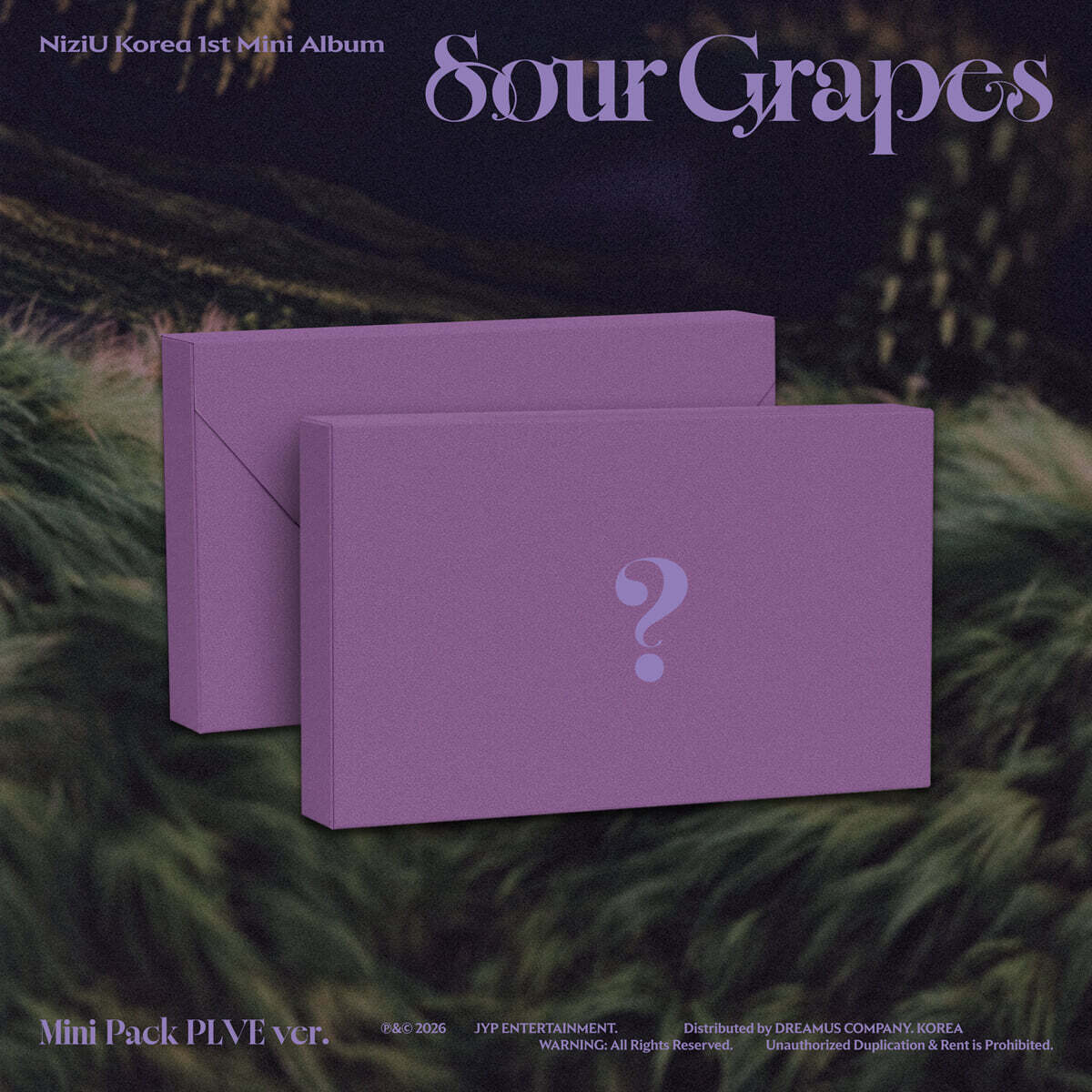 [PRE-ORDER] NIZIU - 1ST MINI ALBUM [SOUR GRAPES] MINI PACK PLVE VER.