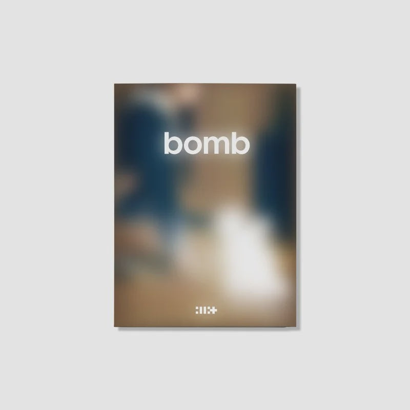 ILLIT_3rd_Mini_Album_-_bomb_Weverse_Ver-_Cover.jpg