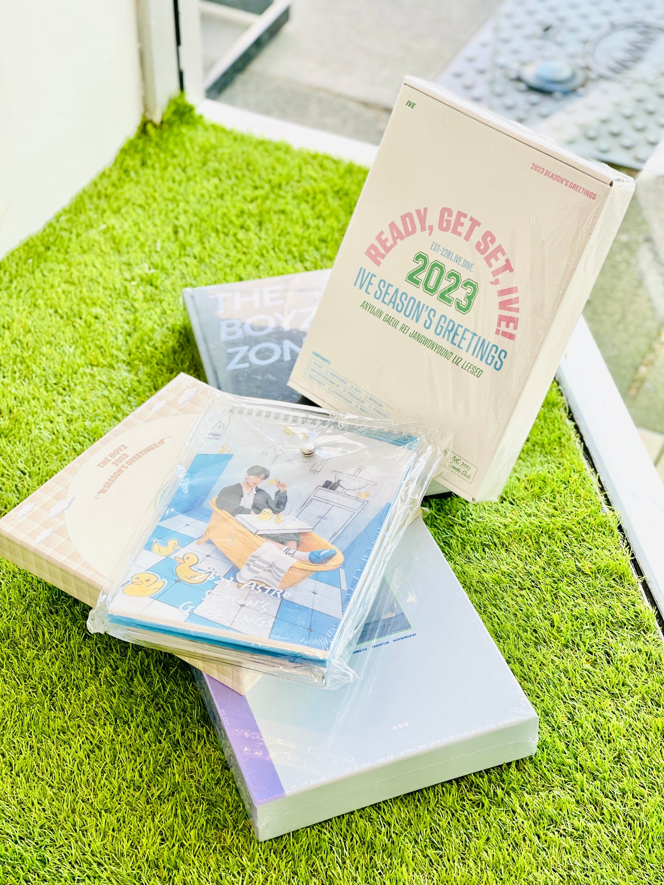 2025 Desk Calendar 'Favourite Day' Sofa Bear Amuse Ground