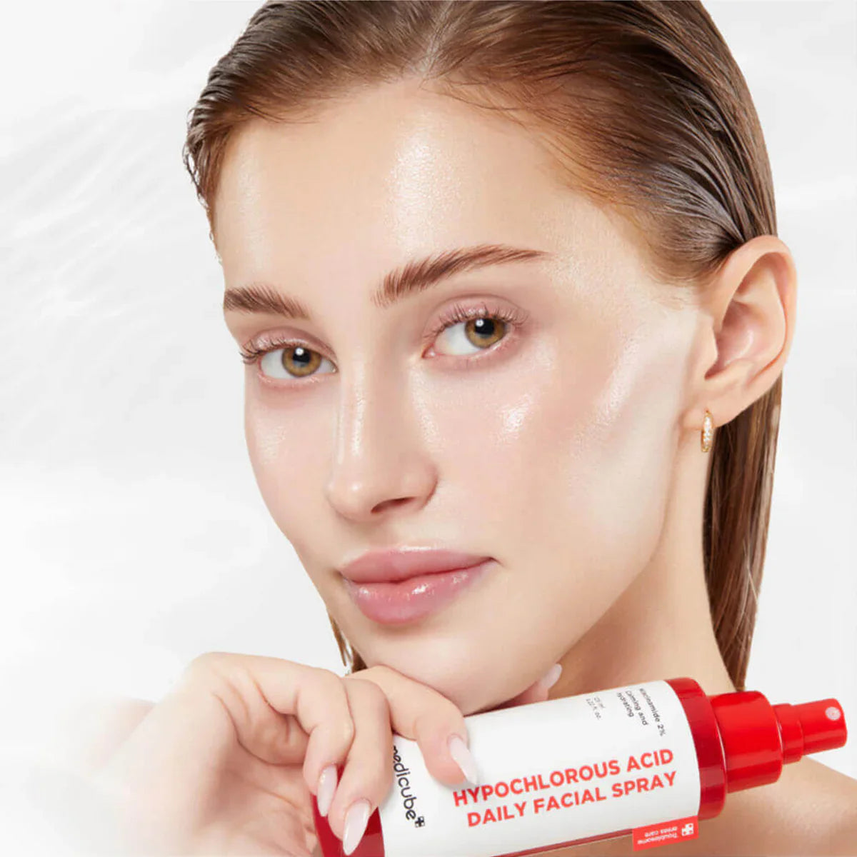 MedicubeHypochlorousAcidDailyFacialSpray4_1200x_f5965e34-c7c3-46d4-afb5-47351ef5f50b.webp