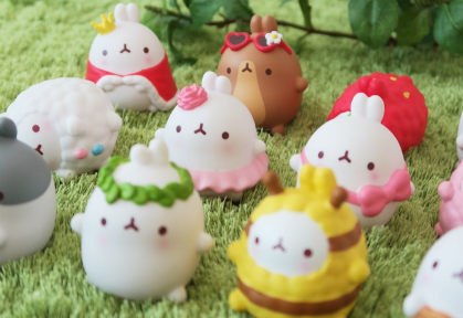 Molang Dress Up Random Figure