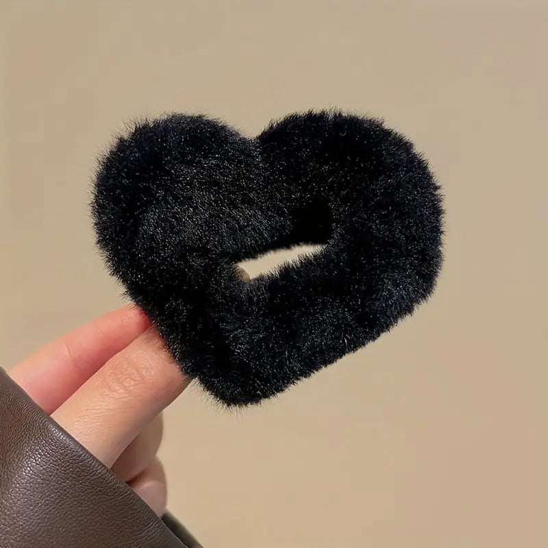 Hair Claw Heart Fur