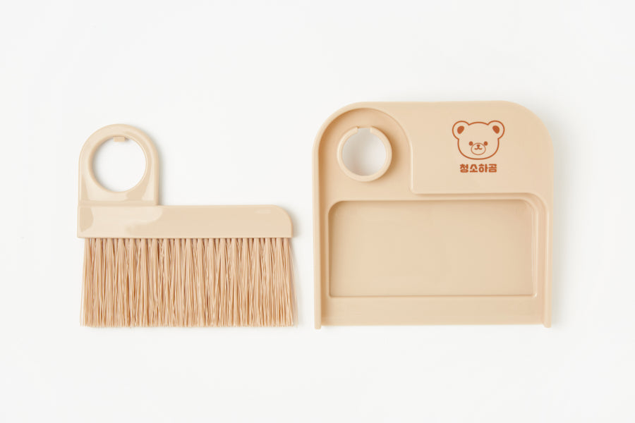 Mini Broom Set Brown Bear