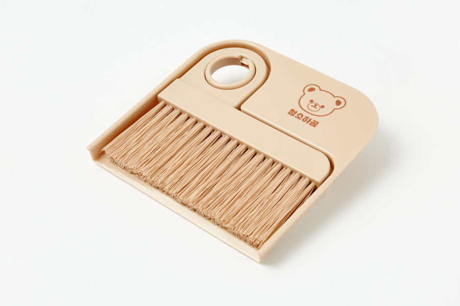Mini Broom Set Brown Bear