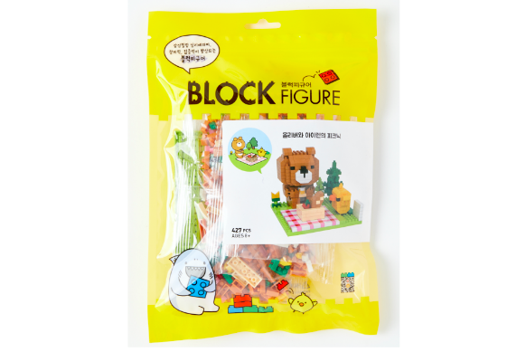 Block Figure Picnic Oliver & Iren